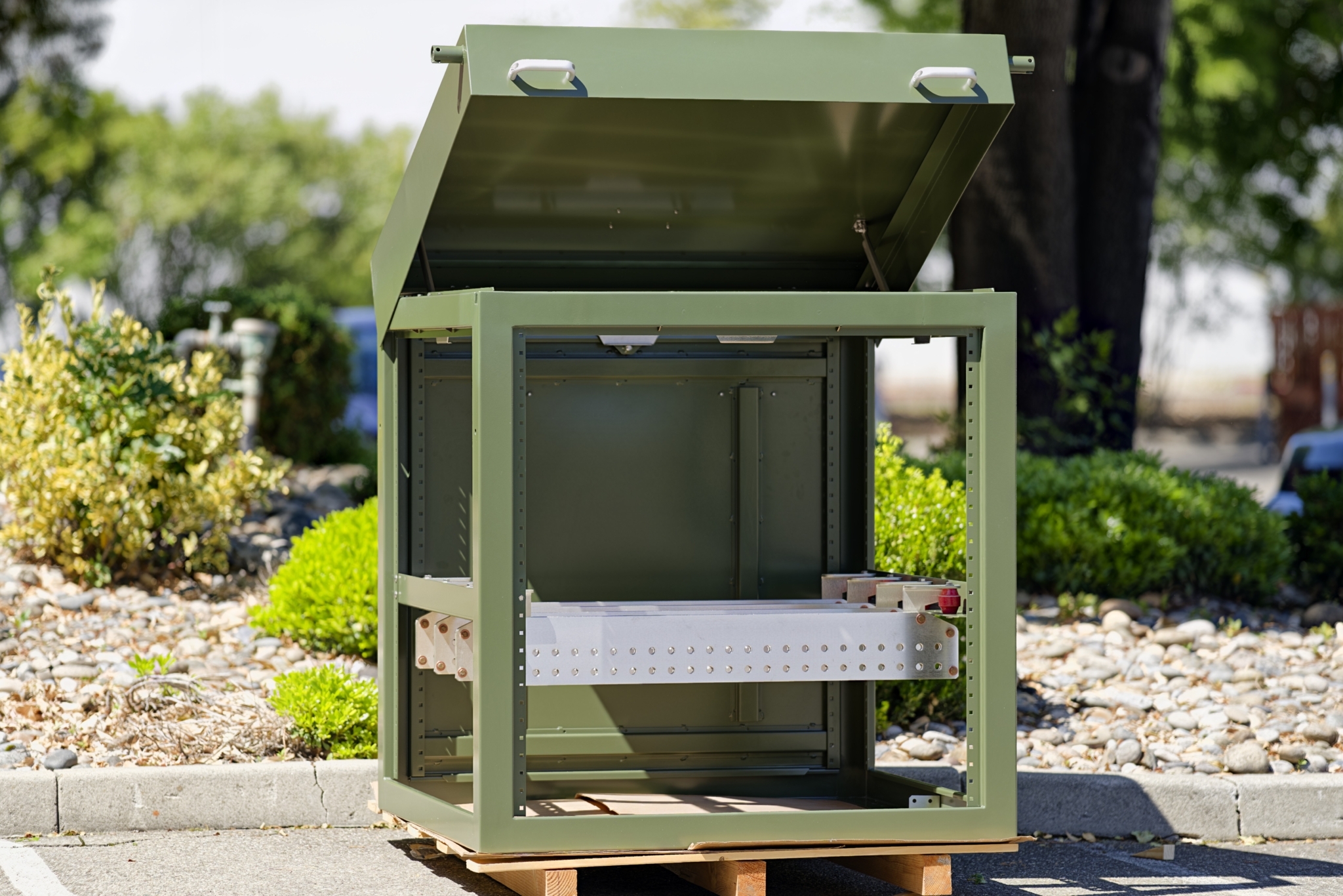 Featured Product Termination Cabinet Spade Style Bus Bars